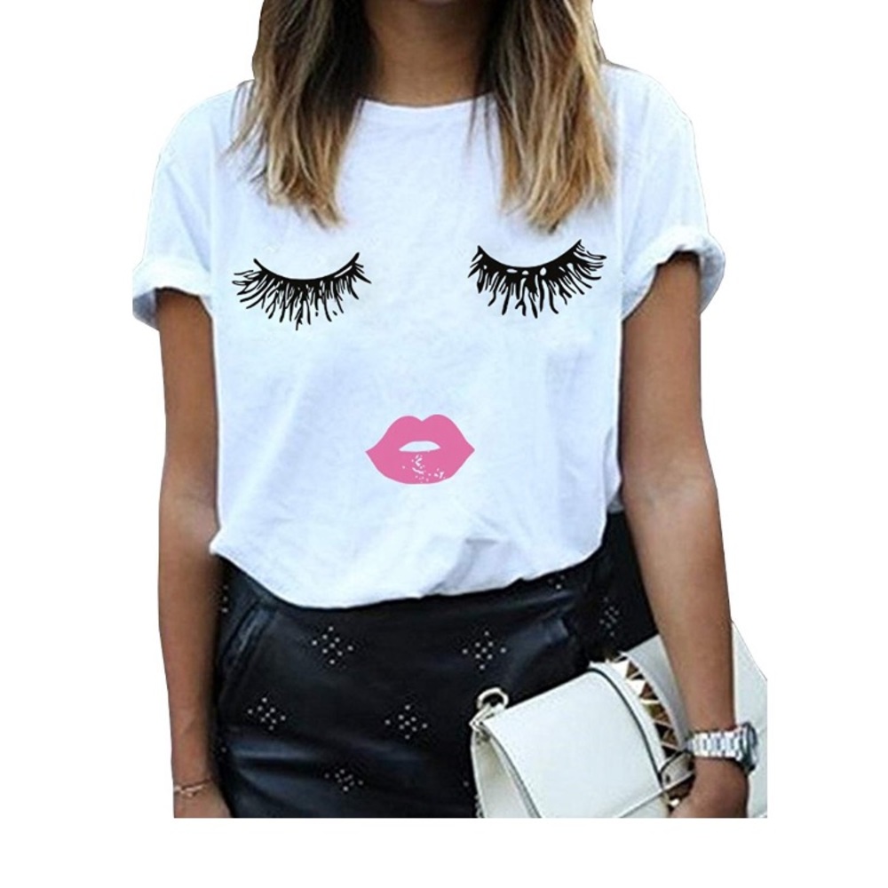 EYELASH AND LIPSTICK GRAPHIC TEE